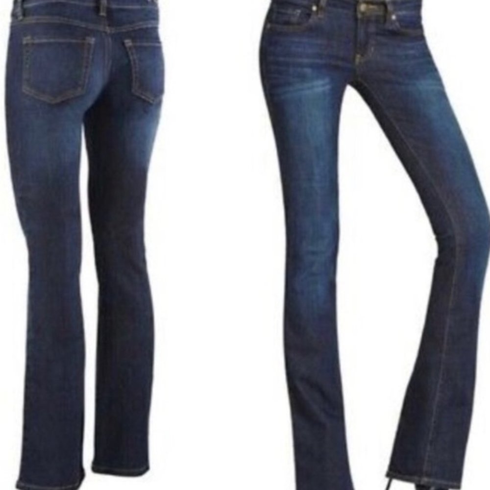 CAbi Women's 8 Med Wash Jeans Med Rise Flare #967R